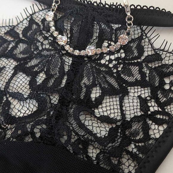 Sexy - Luxe String From Jennifer Lopez’s Intimates Collection / Size M, L - Picture 5 of 13